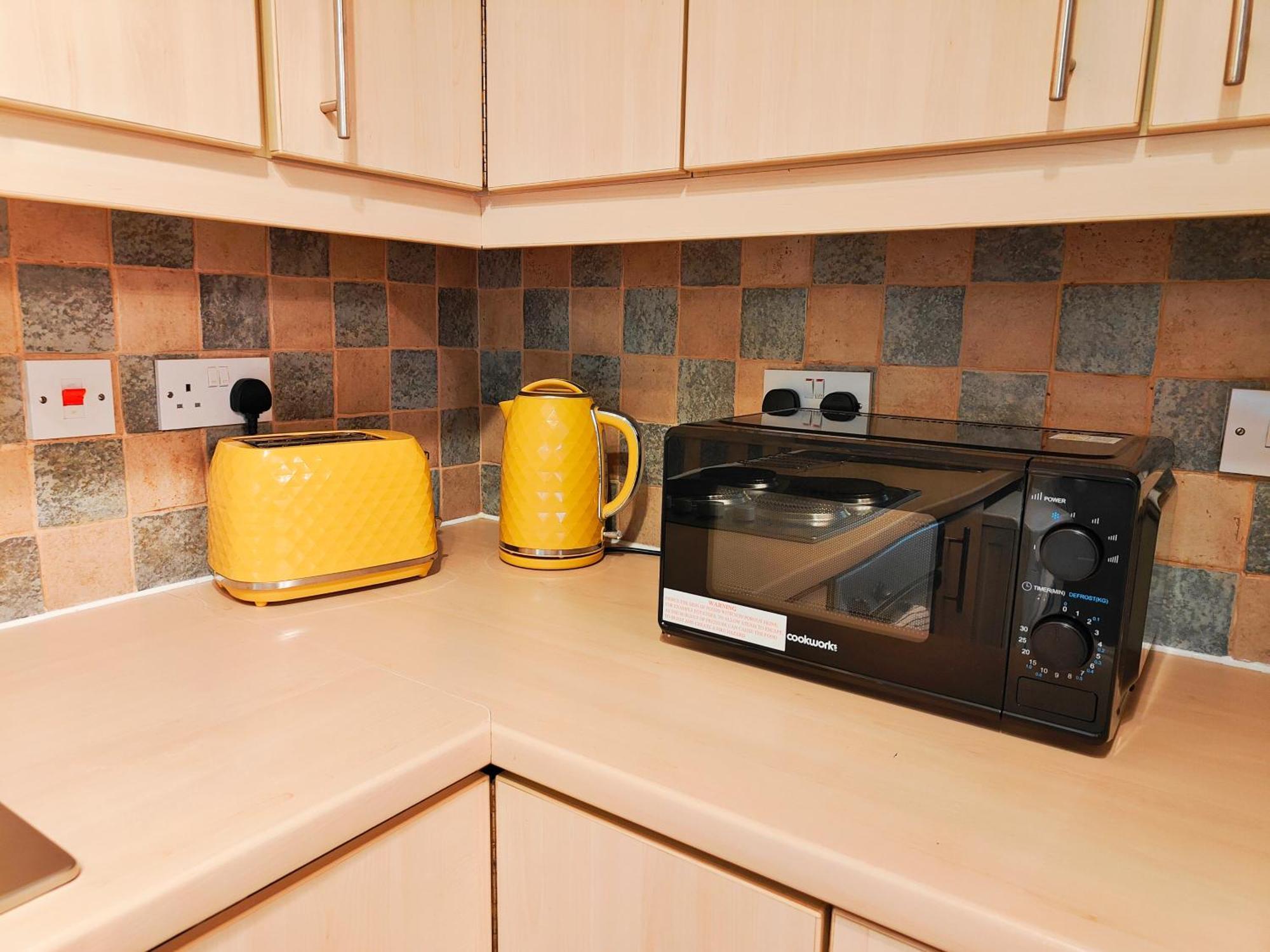 Апартаменты La Casita, Quarry - 2 Bedroom Entire With Free Parking