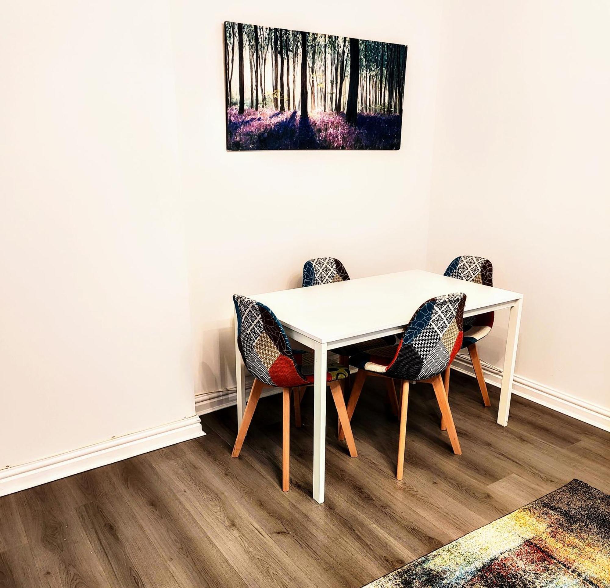 Апартаменты La Casita, Quarry - 2 Bedroom Entire With Free Parking