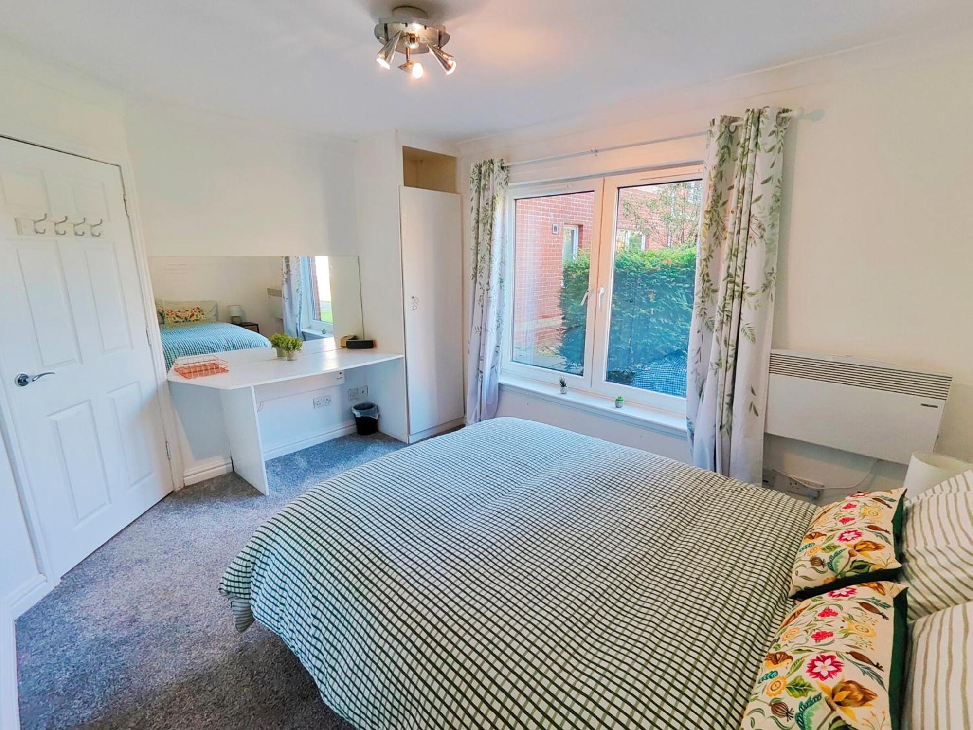 Апартаменты La Casita, Quarry - 2 Bedroom Entire With Free Parking *